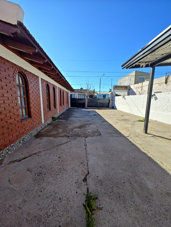 CASA 4 DORMITORIOS EN ALQUILER | BARRIO VILLA MARIA | NEUQUEN