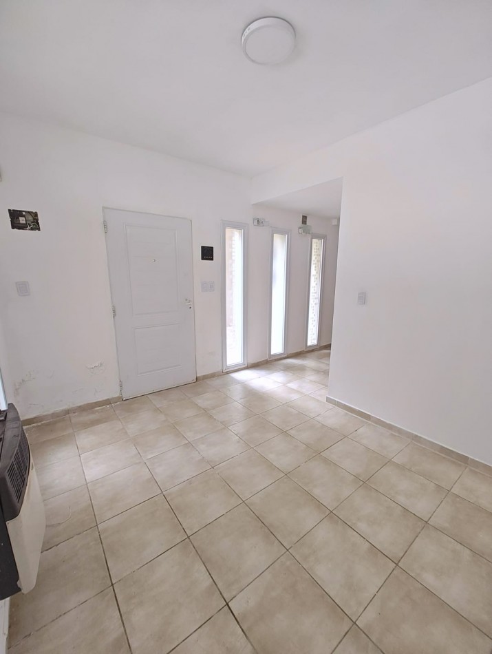 DUPLEX DOS DORMITORIOS CON ENTRADA VEHICULAR Y PARRILLA EN ALQUILER | ZONA RIO GRANDE | NEUQUEN
