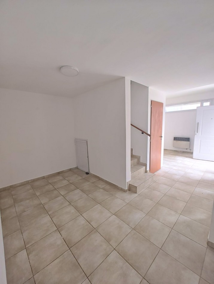 DUPLEX DOS DORMITORIOS CON ENTRADA VEHICULAR Y PARRILLA EN ALQUILER | ZONA RIO GRANDE | NEUQUEN