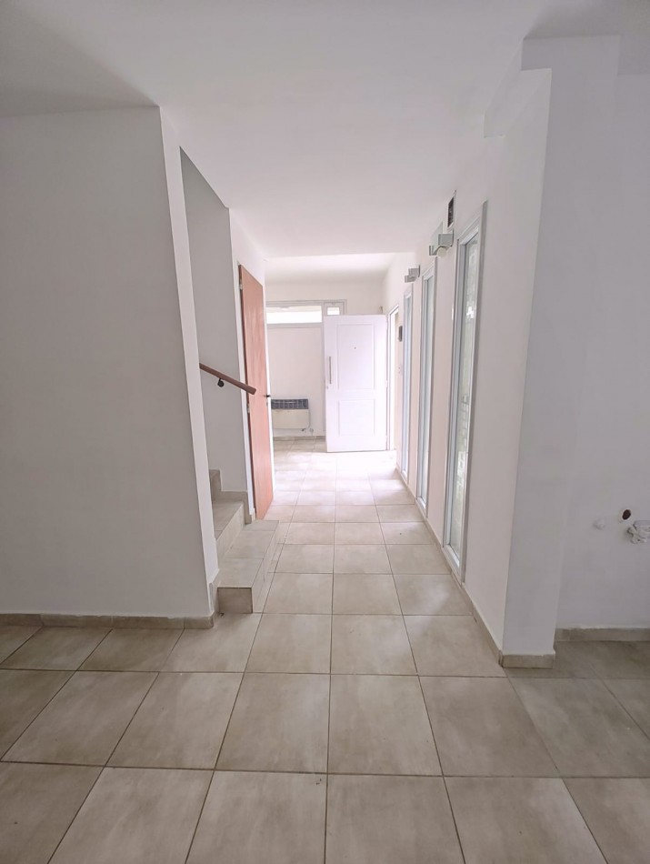 DUPLEX DOS DORMITORIOS CON ENTRADA VEHICULAR Y PARRILLA EN ALQUILER | ZONA RIO GRANDE | NEUQUEN