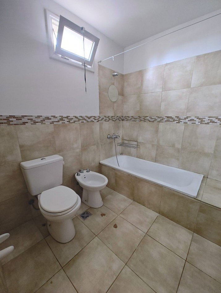 DUPLEX DOS DORMITORIOS CON ENTRADA VEHICULAR Y PARRILLA EN ALQUILER | ZONA RIO GRANDE | NEUQUEN