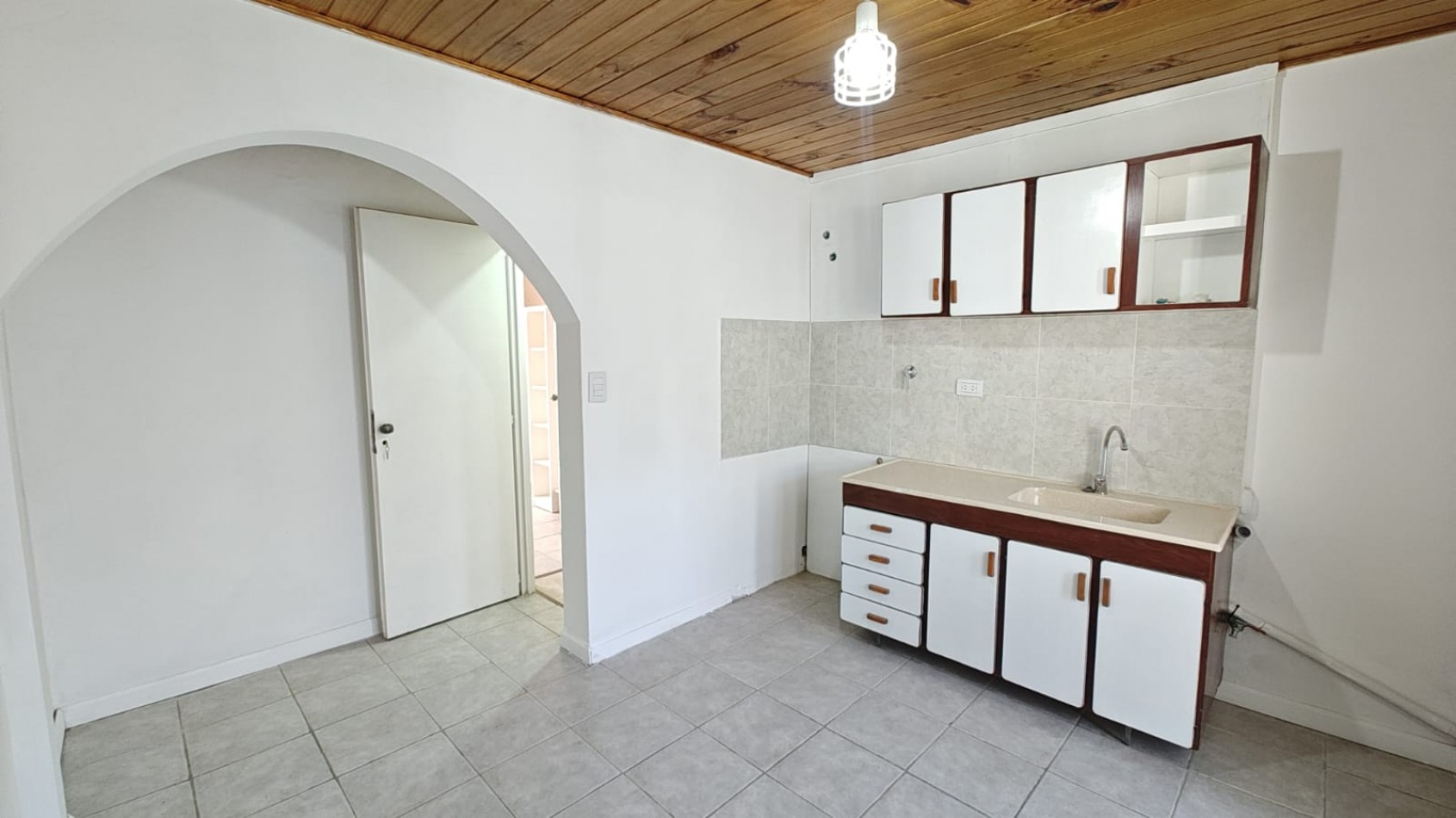 DEPARTAMENTO 1 DORMITORIO CON PATIO EN ALQUIILER | NEUQUEN