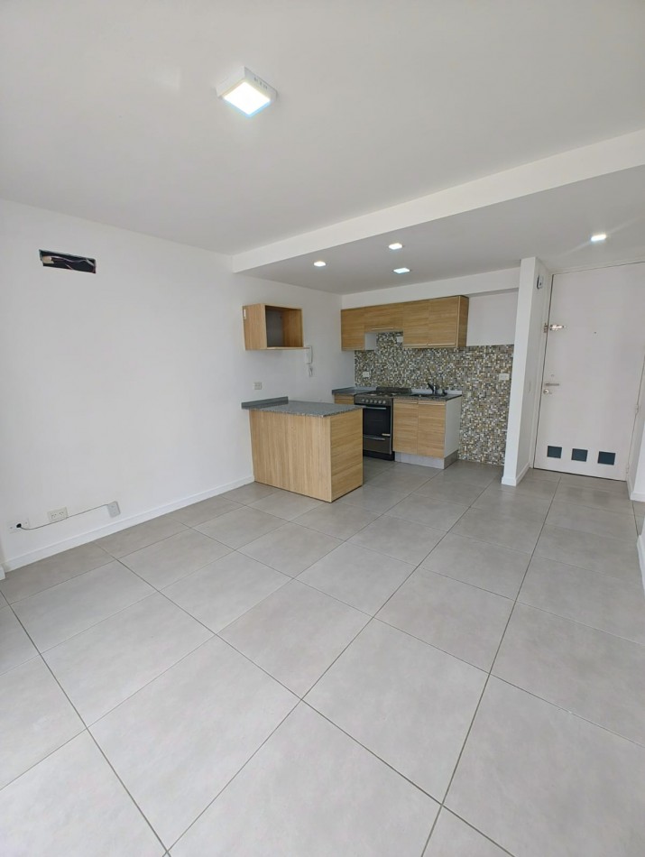 DEPARTAMENTO 1 DORMITORIO EN ALQUILER - EDIFICIO CASA CLUB PLAZA | PLENO CENTRO DE NEUQUEN