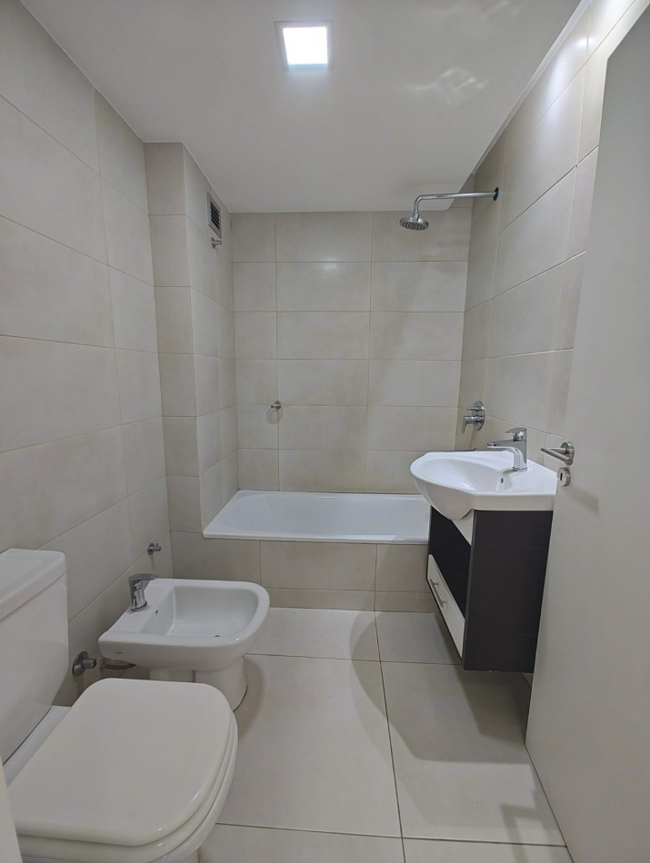DEPARTAMENTO 1 DORMITORIO EN ALQUILER - EDIFICIO CASA CLUB PLAZA | PLENO CENTRO DE NEUQUEN