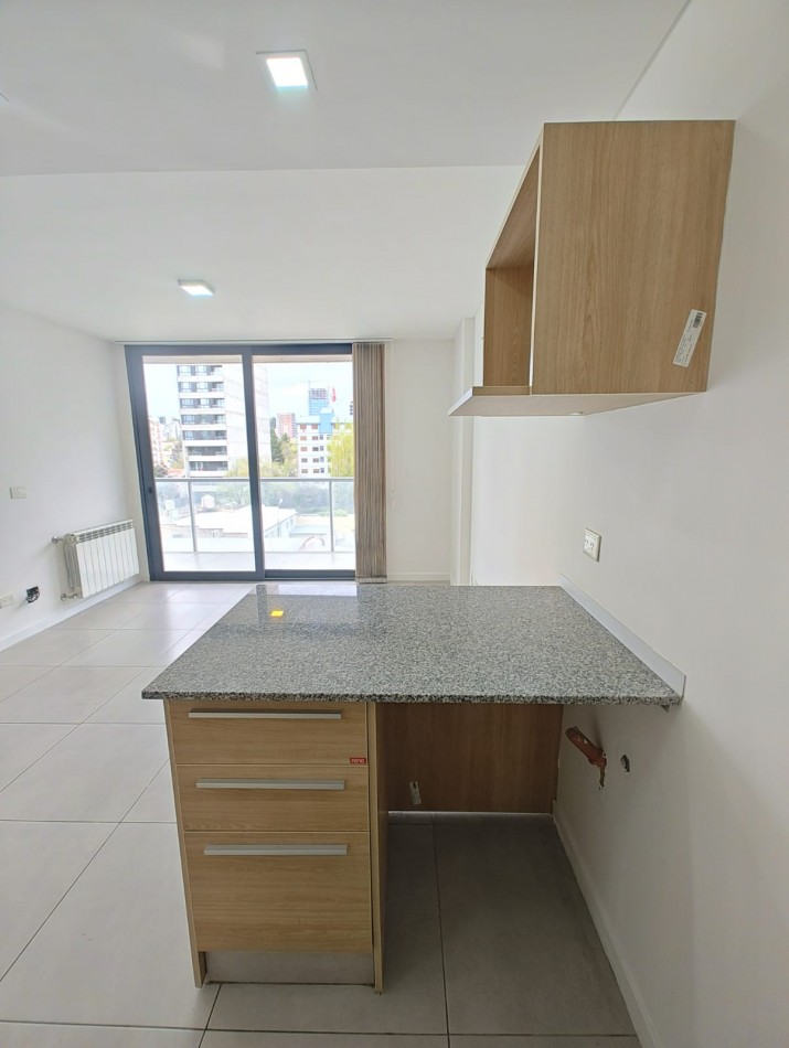 DEPARTAMENTO 1 DORMITORIO EN ALQUILER - EDIFICIO CASA CLUB PLAZA | PLENO CENTRO DE NEUQUEN