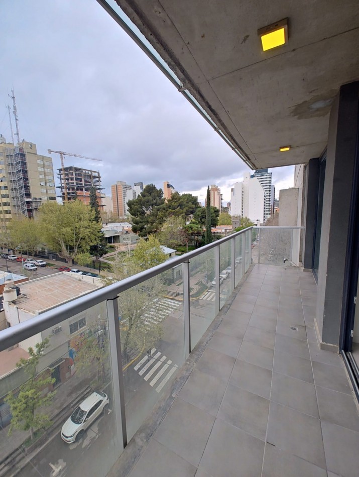 DEPARTAMENTO 1 DORMITORIO EN ALQUILER - EDIFICIO CASA CLUB PLAZA | PLENO CENTRO DE NEUQUEN