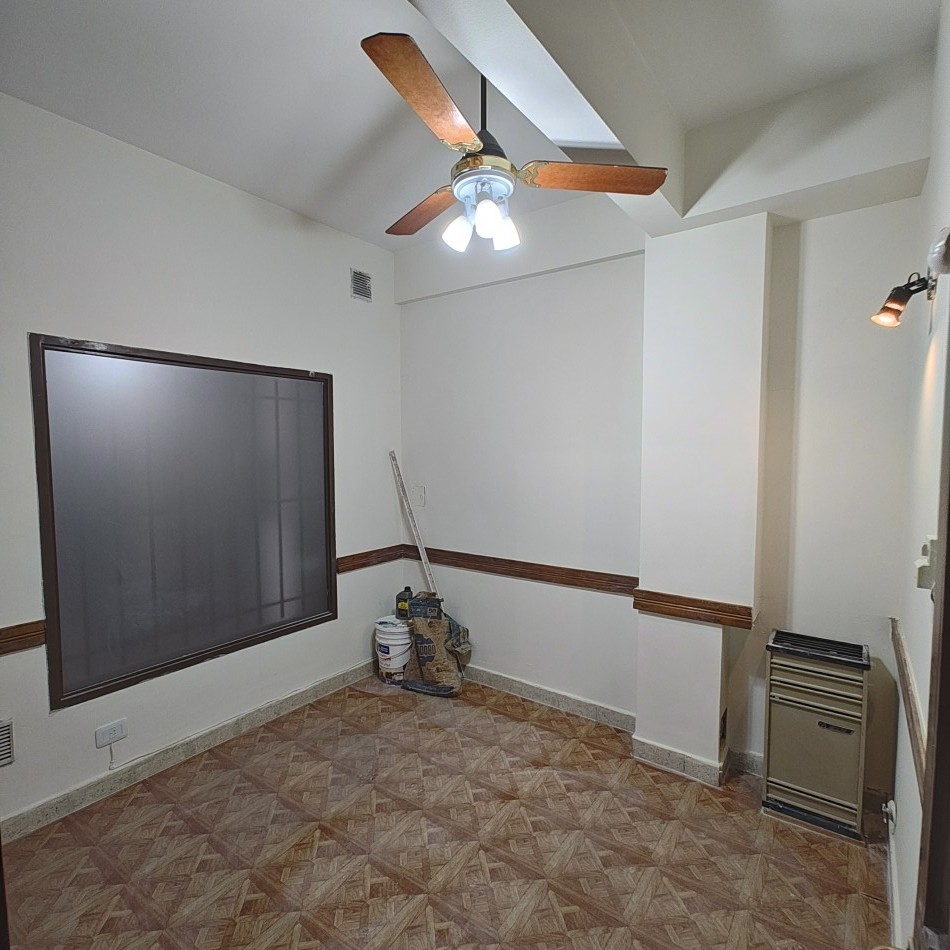 LOCAL COMERCIAL EN ALQUILER - ZONA CENTRO ESTE 