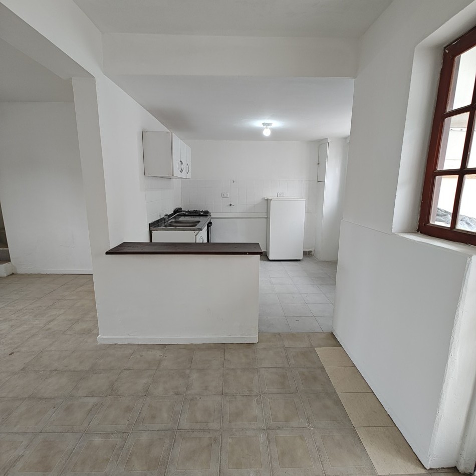 DUPLEX 2 DORMITORIOS EN ALQUILER - SANTA GENOVEVA
