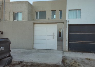 DUPLEX A ESTRENAR EN VENTA | 3 DORMITORIOS + 3 BAÑOS | BARRIO DON LUCAKS - PLOTTIER
